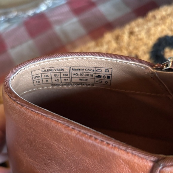 Vionic Women's Brown Ankle Booties - Picture 6 of 6